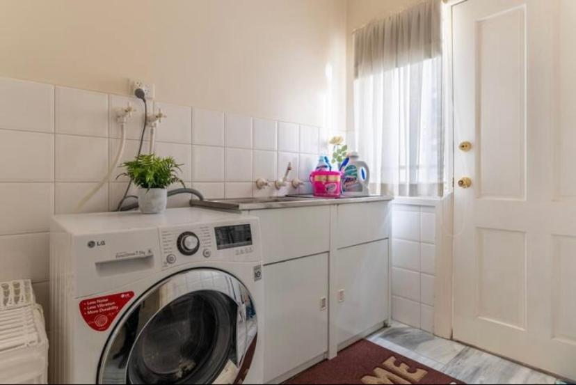 Cosy Private Room Easy Access To City & Airport Melbourne Eksteriør bilde