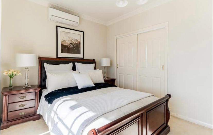 Cosy Private Room Easy Access To City & Airport Melbourne Eksteriør bilde