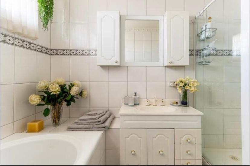 Cosy Private Room Easy Access To City & Airport Melbourne Eksteriør bilde